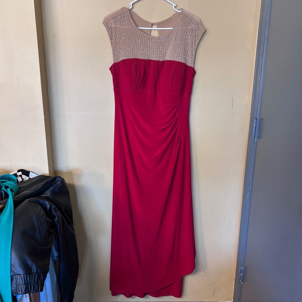 Scarlett Red Embellished Mesh Cap Sleeve Ruched Gown Formal Evening Gown‎ 10P